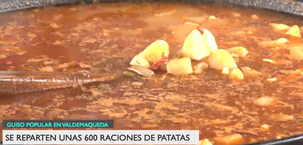 Nuestro tradicional guiso de patatas con bacalao en las noticias locales